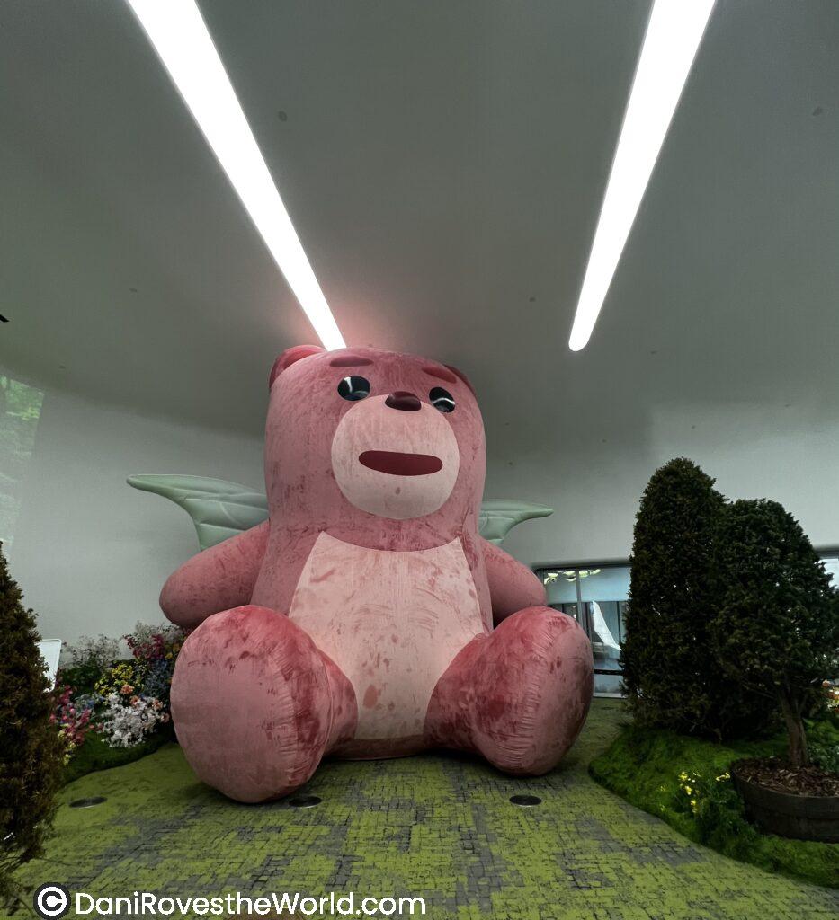 Bellygom, Pink Bear, at DDP Seoul. Giant Pink Bear at DDP Special Exhibit